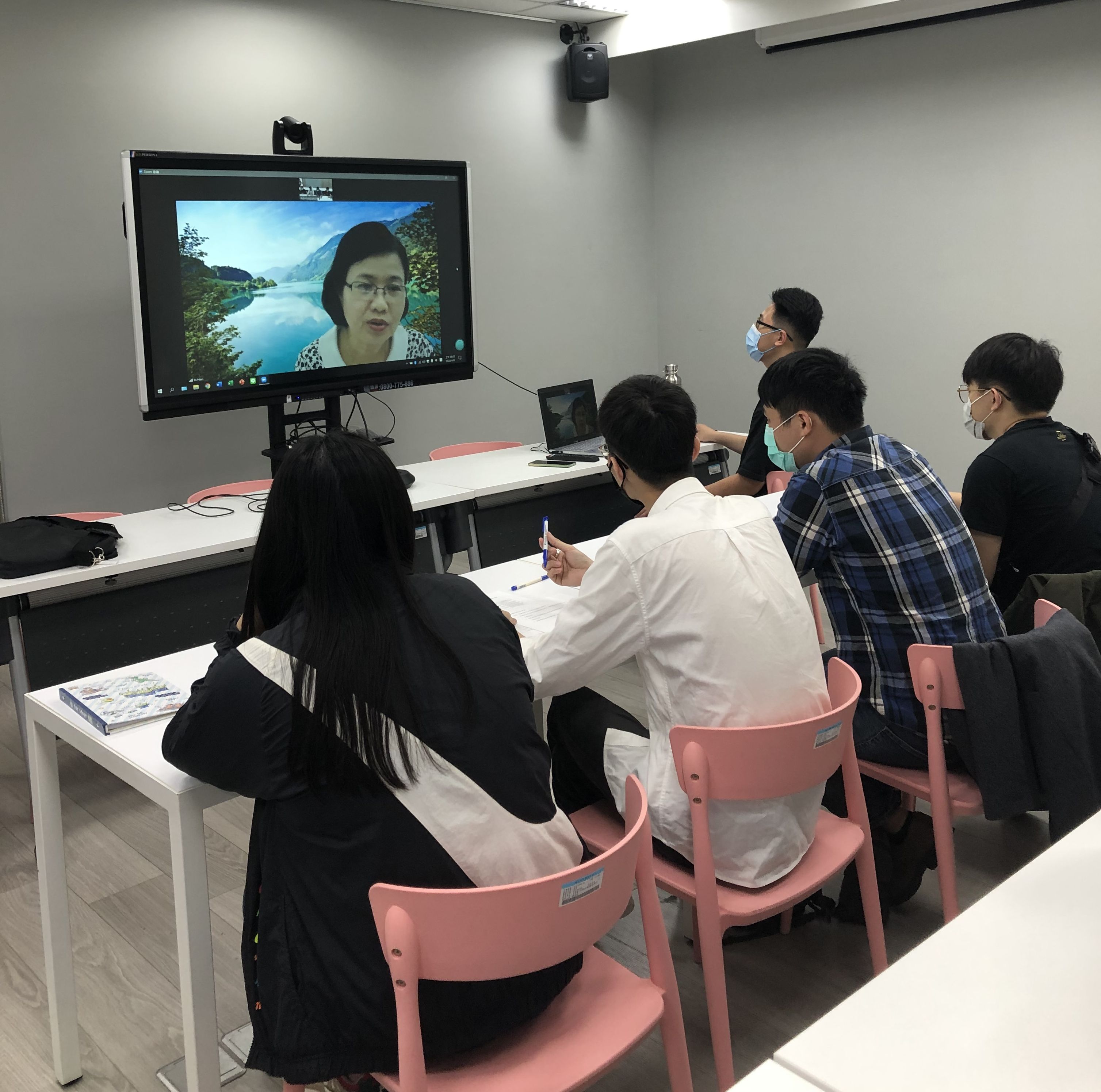 Taiwan-Vietnam research team meeting